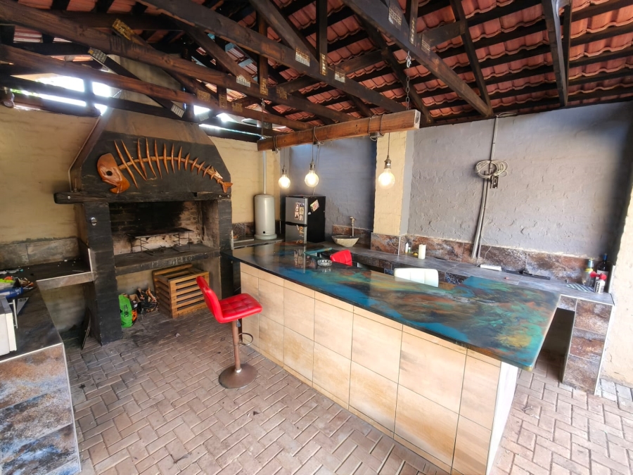 3 Bedroom Property for Sale in Safari Gardens North West